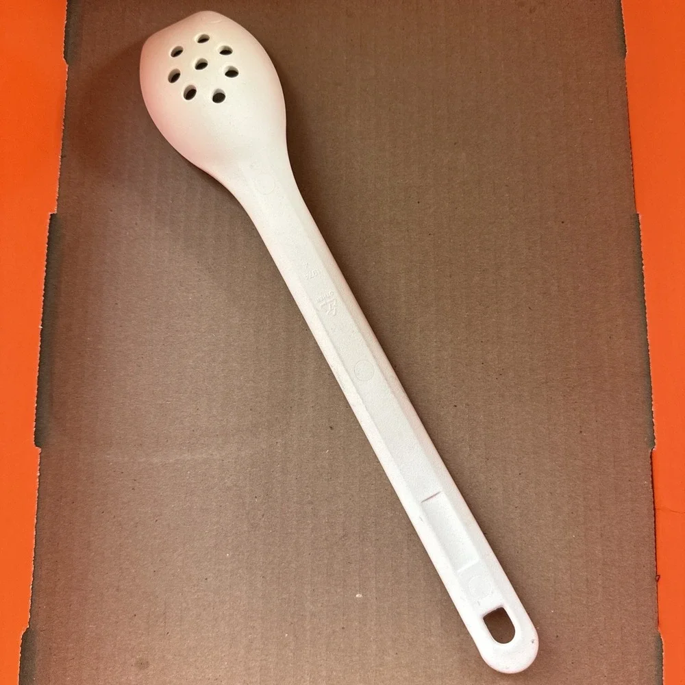 Vintage Rubbermaid L White Slotted Strainer Spoon Utensil 1974 Nylon Plastic 12
